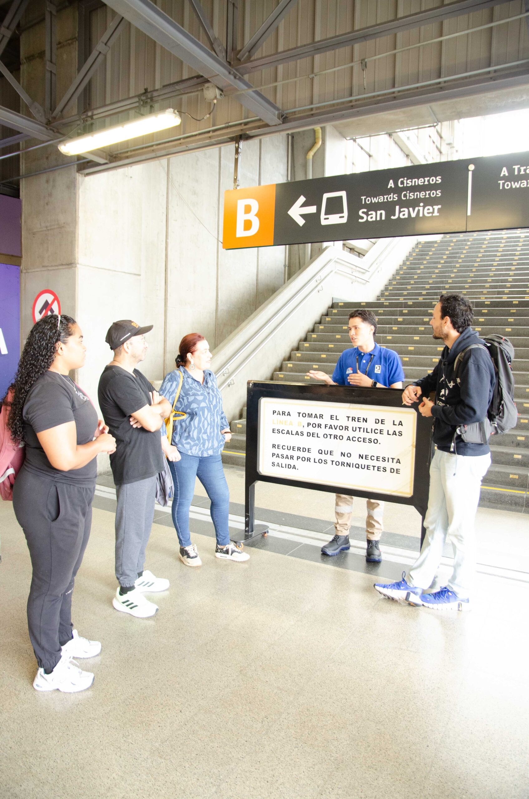 Guianza personalizada-Barrios y Comunas de Medellín... - Imagen 8