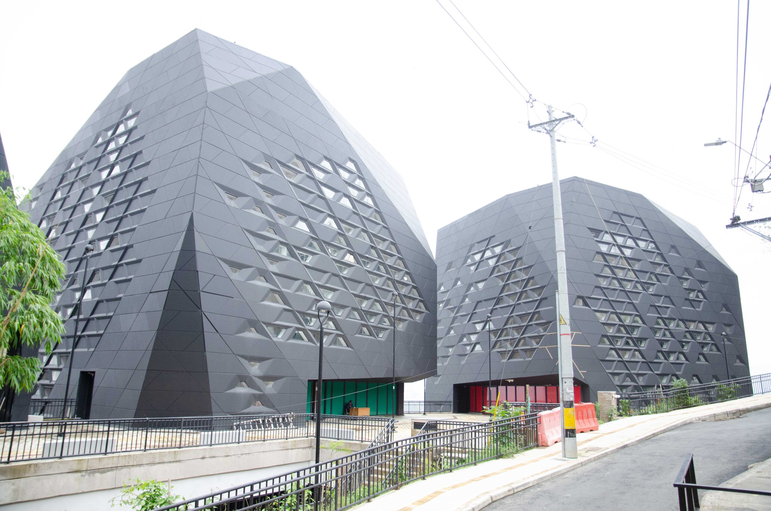 Guianza personalizada-Barrios y Comunas de Medellín... - Imagen 4