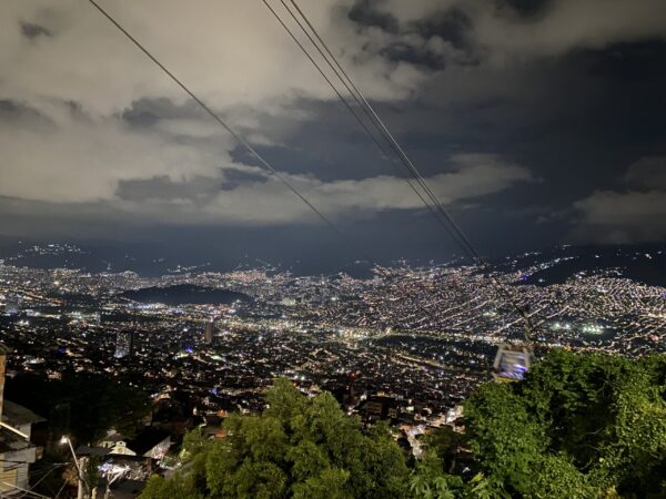 Guianza personalizada-Barrios de Medellín - Imagen 9
